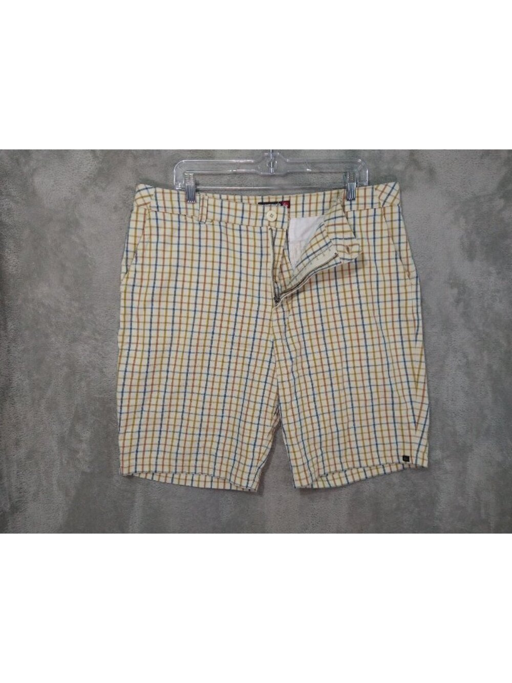 Quiksilver Shorts Mens 36 Beige Plaid Chino Cotton Flat Front Mid Rise Surf